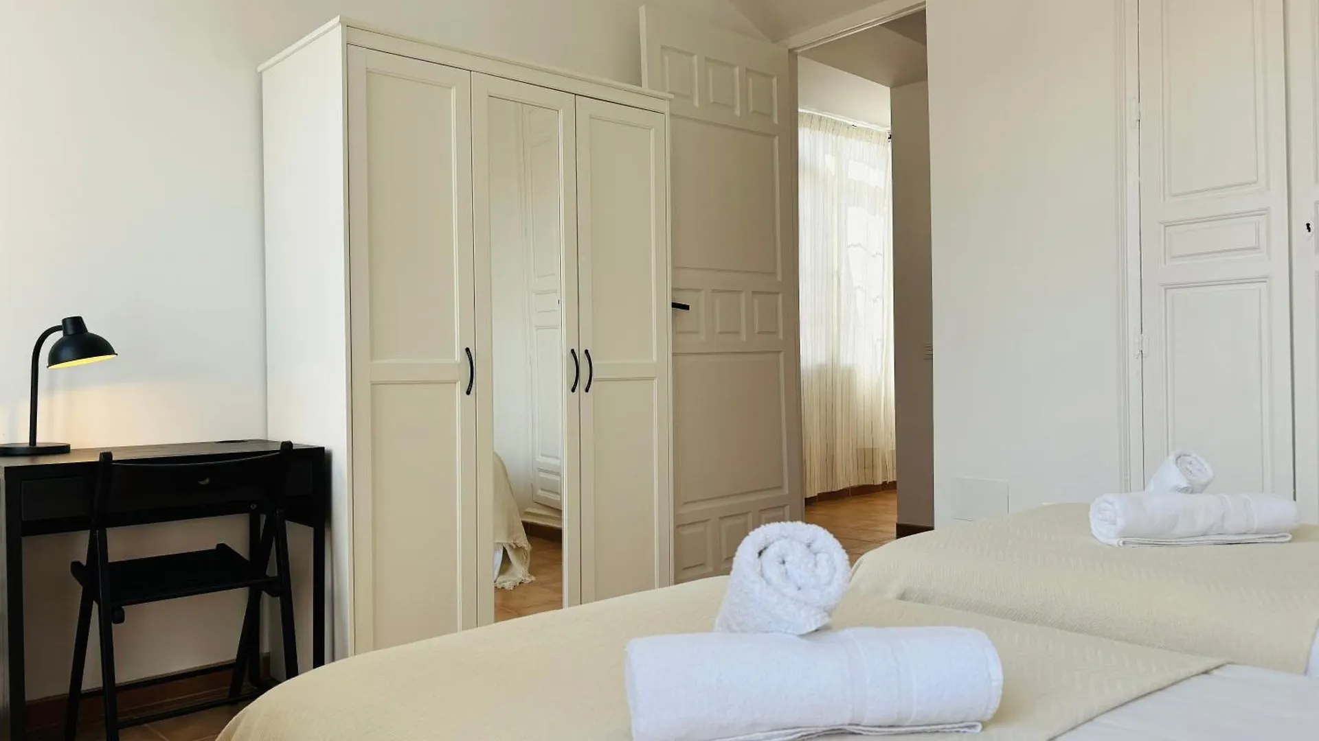 Apartamentos Alcazaba Malaga Apartment